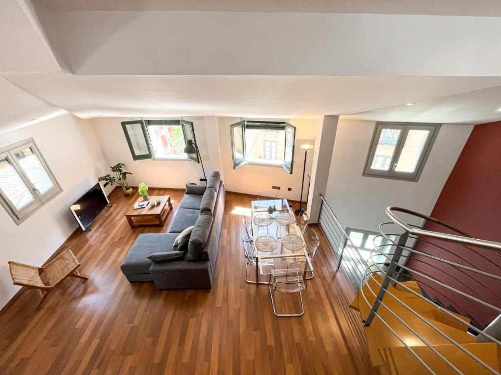 Loft Cort Reial Atico In The Heart Of The Old Town Apartment Girona Exterior photo